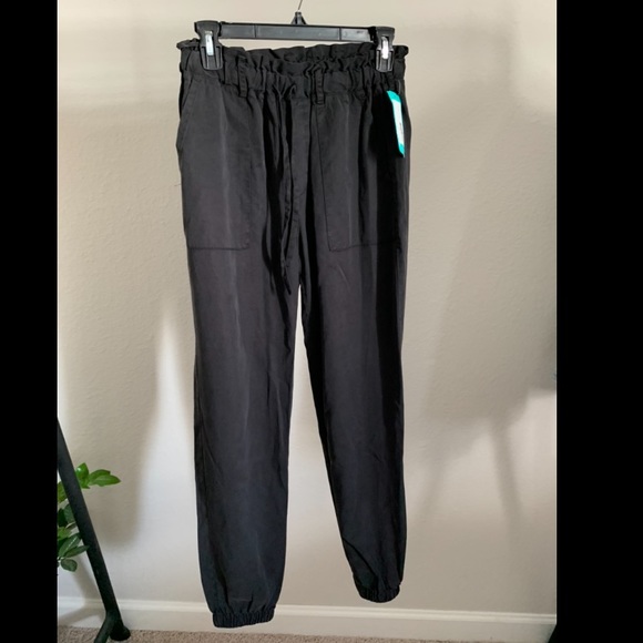 Ruffled Waist Joggers - Picture 1 of 2